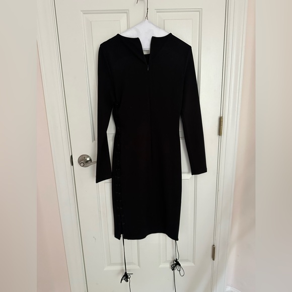 jenn - Picture 3 of 4